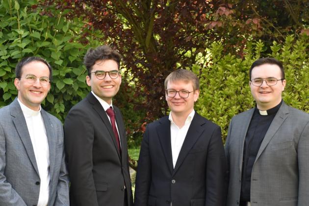Jens Bauer, Christian Jager, Pascal Nicolas Klose (empfängt die Priesterweihe am 1. Oktober in Rom) und Adrian Sasmaz (vlnr.)