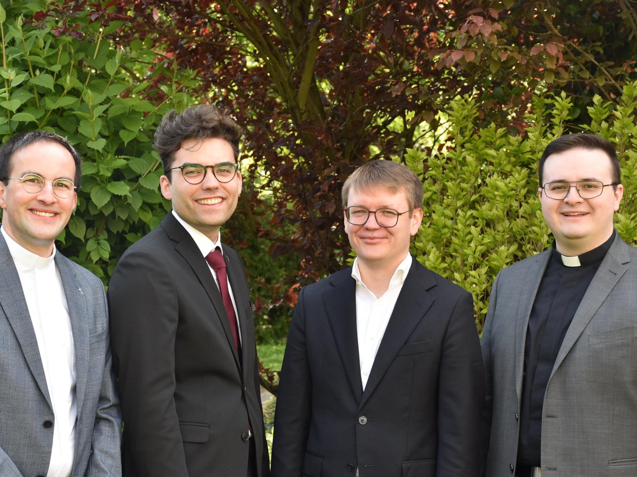 Jens Bauer, Christian Jager, Pascal Nicolas Klose (empfängt die Priesterweihe am 1. Oktober in Rom) und Adrian Sasmaz (vlnr.)