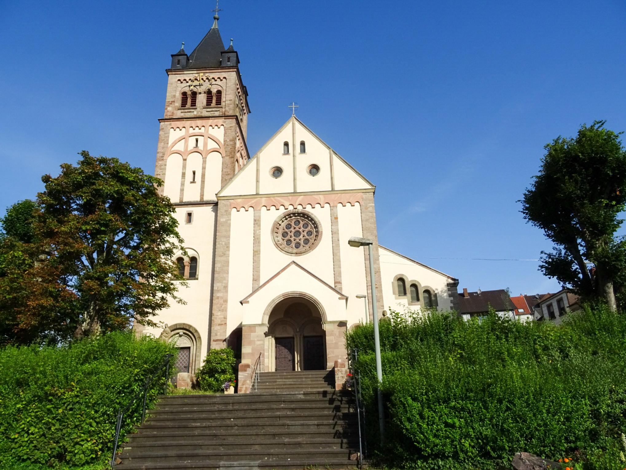 Die Pfarrei Quierschied St. Barbara im Bistum Trier ist vom 26. Oktober bis 30. Oktober bei Radio Horeb bundesweit live im Rundfunk.