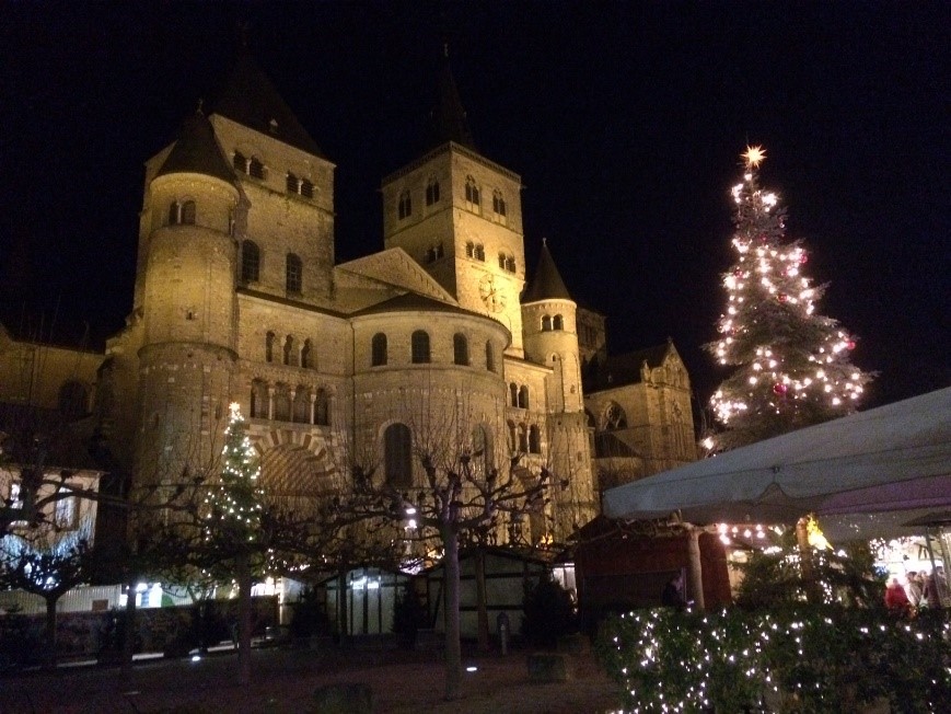 Dom im Advent